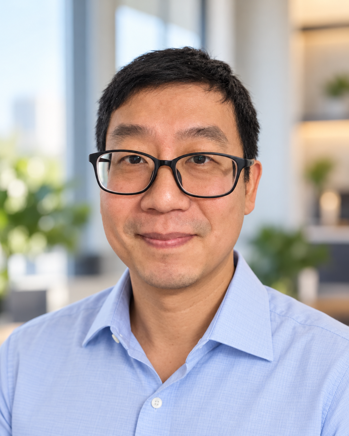Alan Guo, GTA real estate agent portrait